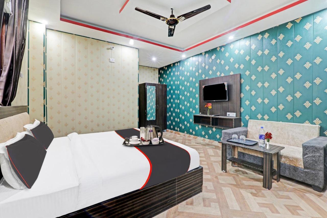 Hôtel Capital O Sl Galxy à Kanpur Extérieur photo