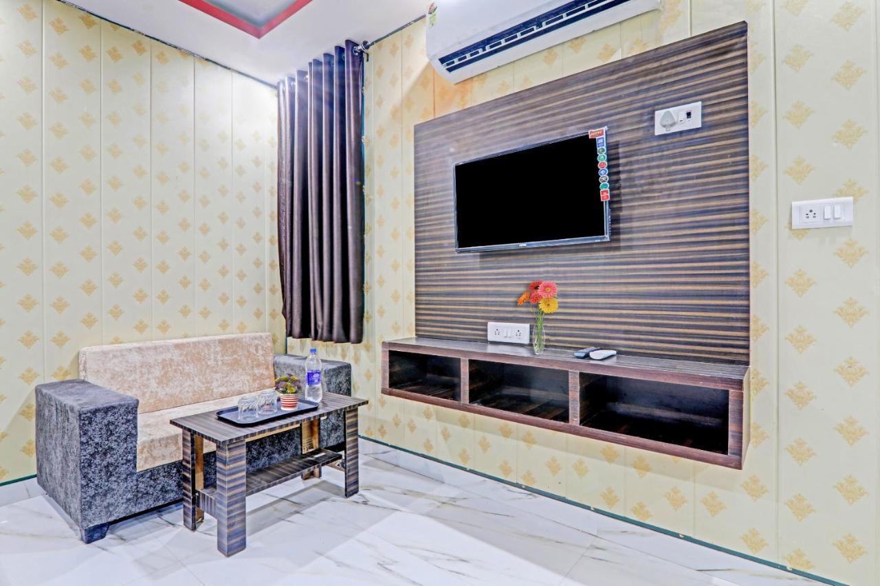 Hôtel Capital O Sl Galxy à Kanpur Extérieur photo