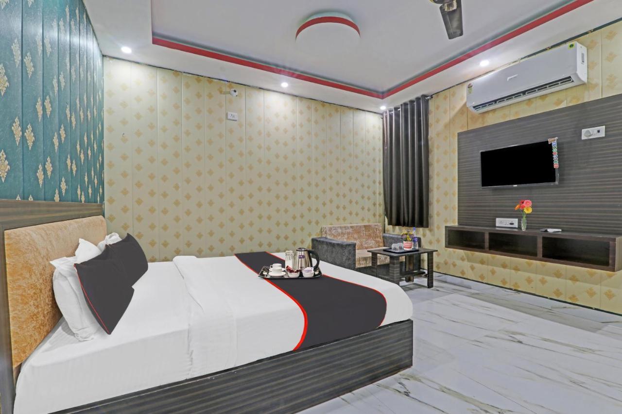 Hôtel Capital O Sl Galxy à Kanpur Extérieur photo