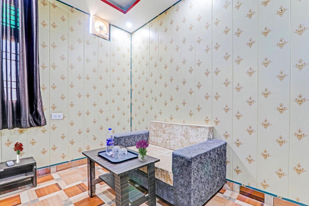 Hôtel Capital O Sl Galxy à Kanpur Extérieur photo