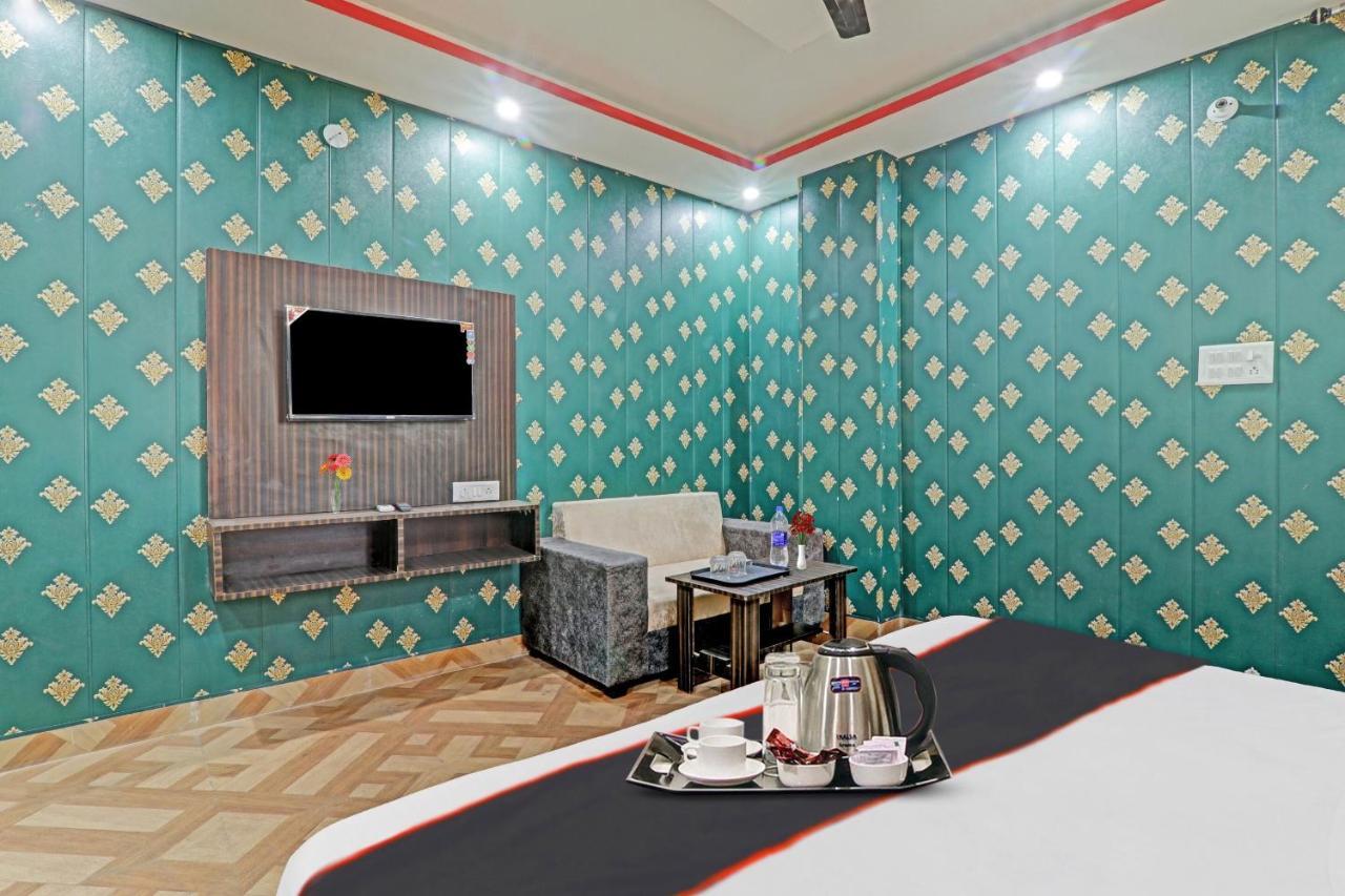 Hôtel Capital O Sl Galxy à Kanpur Extérieur photo