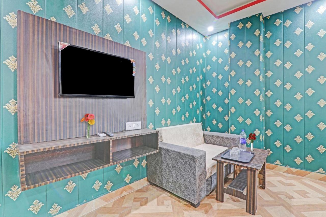 Hôtel Capital O Sl Galxy à Kanpur Extérieur photo